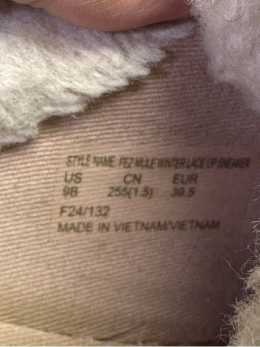 Kate Spade Fez Mule Faux Fur Wht Large Logo Leather Slip On Shoes Women Size 9B - Picture 9 of 9